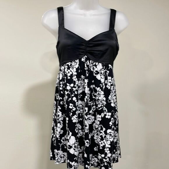 Express Tops - Express black and white floral mini dress.  Size S.